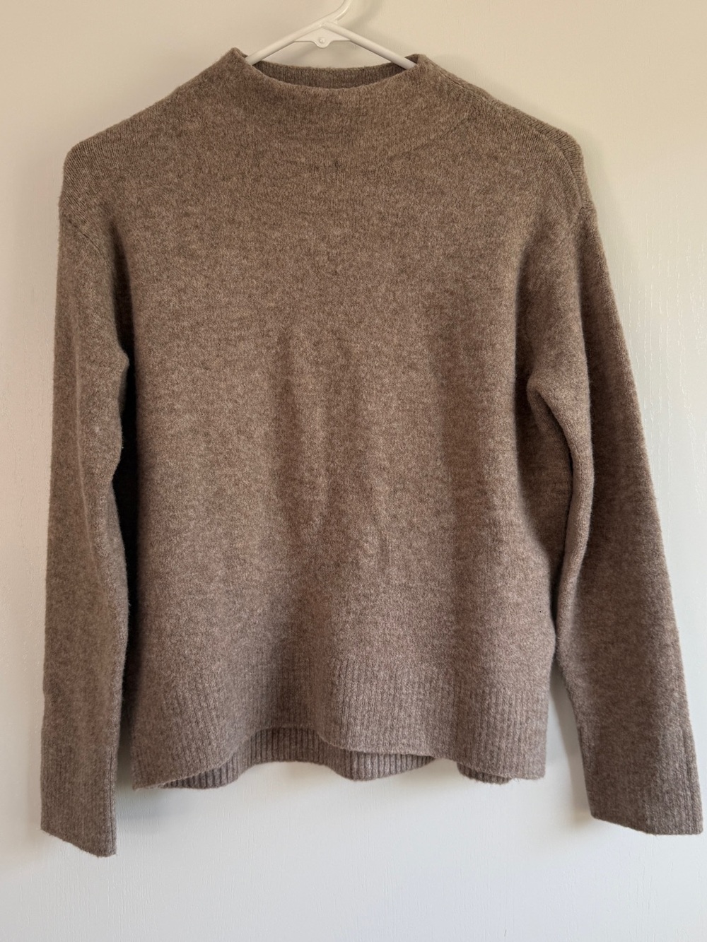 Uniqlo Women's Cozy Mock Neck Sweater - Taupe XS Long Sleeve Beige Brown